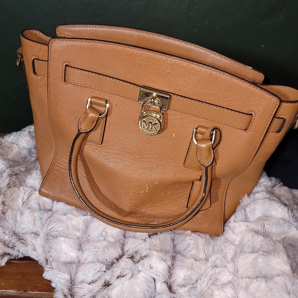 GIVEAWAY Michael kors purse giveaway